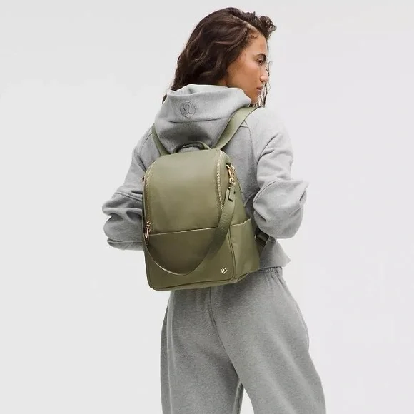 Lululemon City Essentials Small Backpack 10L Bay Leaf Green NWT - Picture 2 of 10